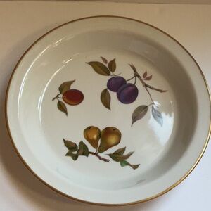 Evesham Elegant Fruit Design Pie Plate